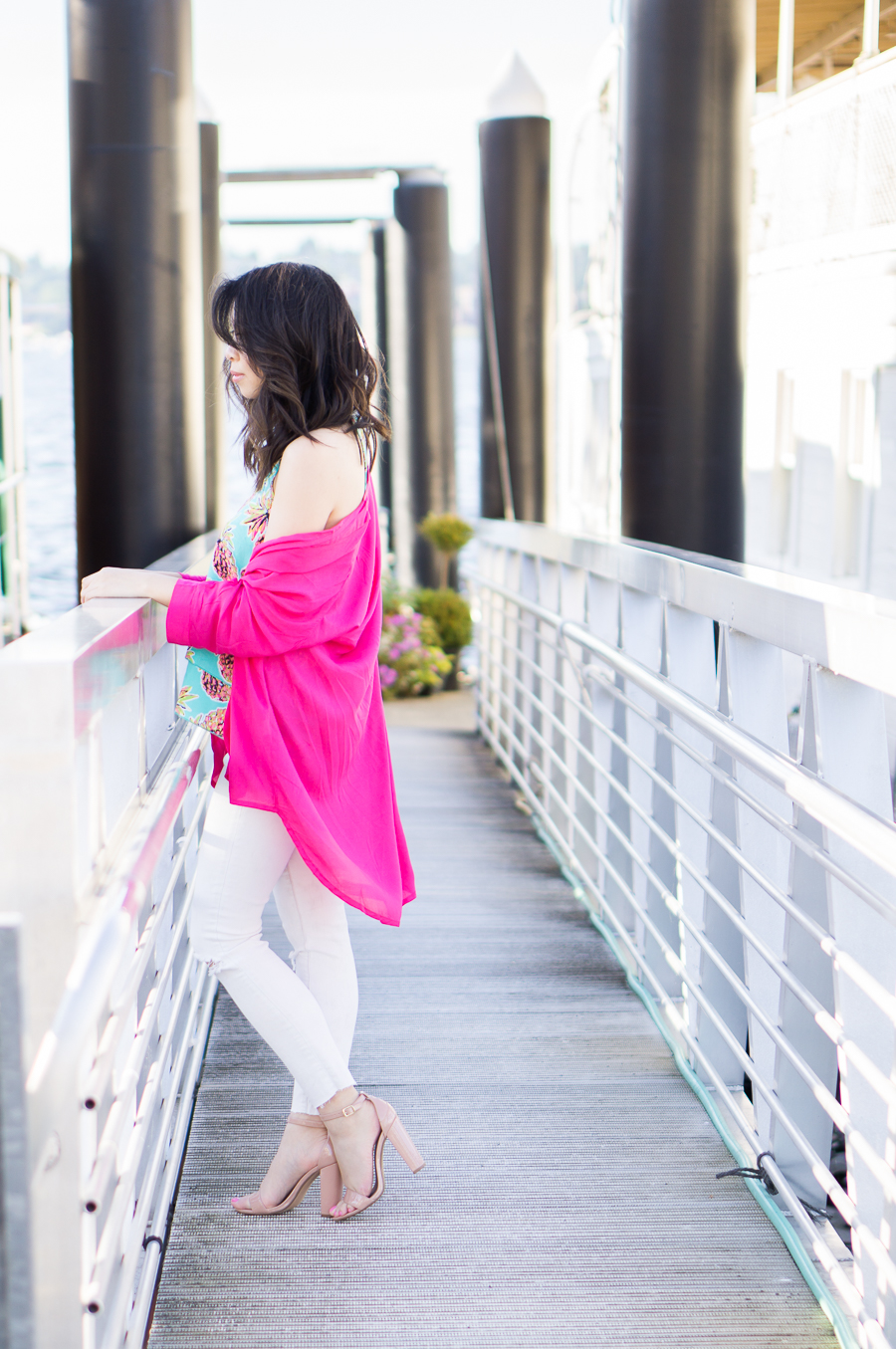pink kimono, pineapple print top, white jeans outfit, petite fashion blog