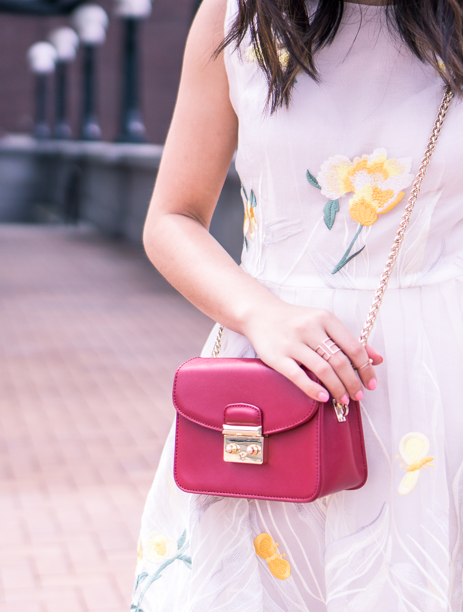 embroidered dress, red crossbody, petite fashion blog