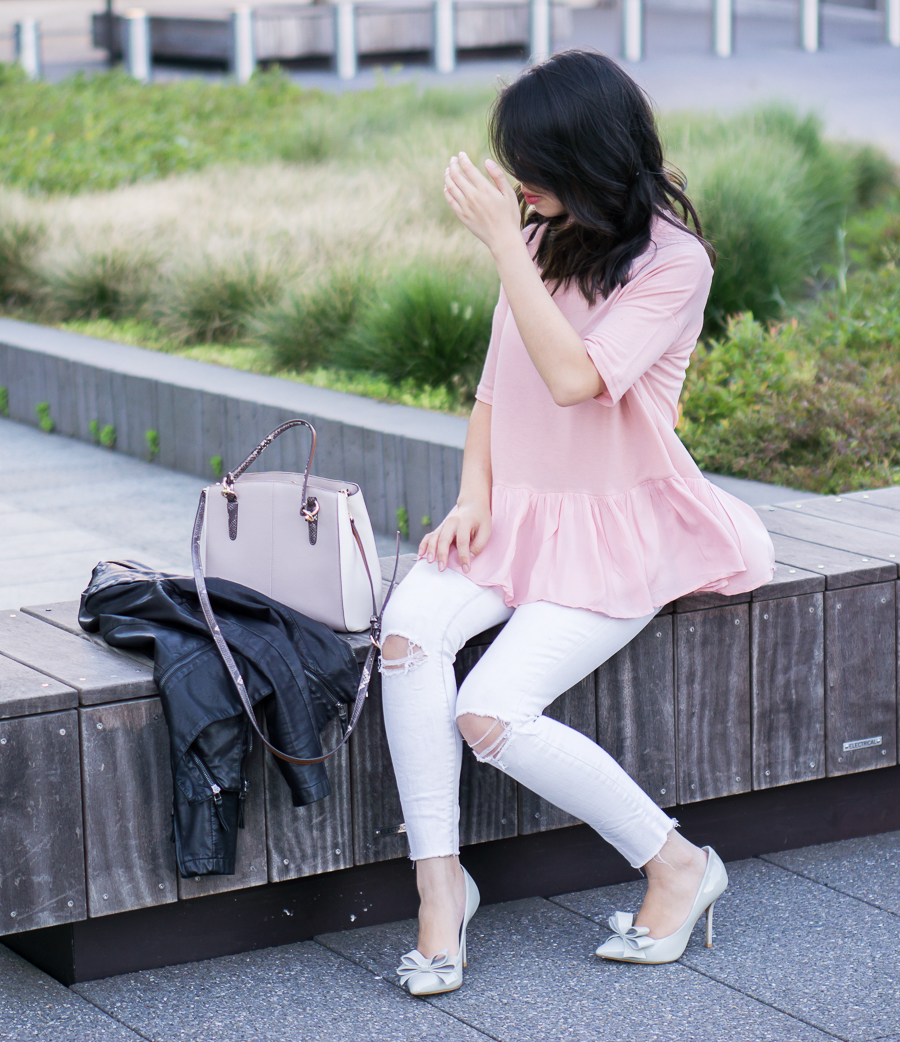 justatinabit-shein-pink-ruffle-cute-tshirt-white-skinny-jeans-bow-pumps-petite-fashion-blog-1