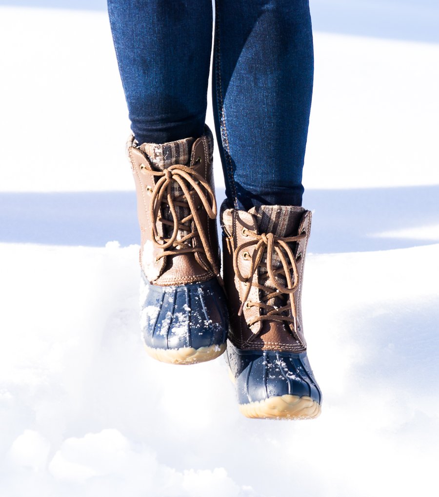 How to make duck boots look cute, petite fashion blog