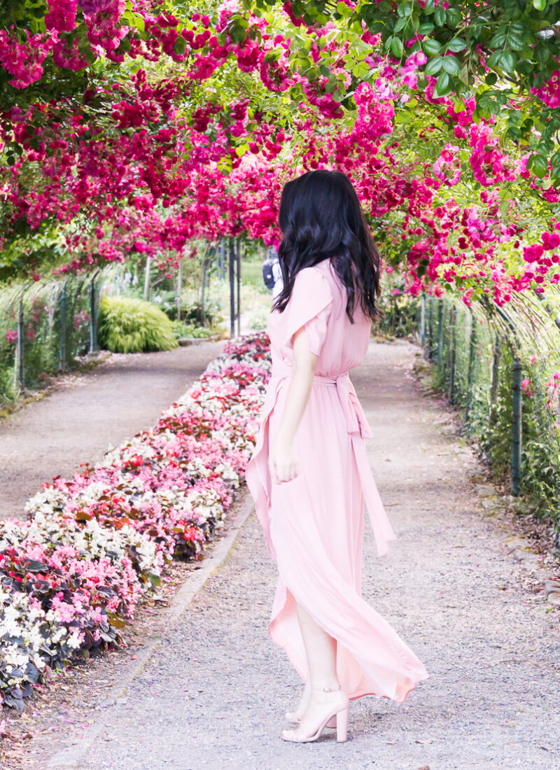 Tips for visiting Point Defiance Rose Garden in Tacoma, Washington, wrap maxi dress, Tacoma photography, Seattle fashion blogger, wedding guest summer style