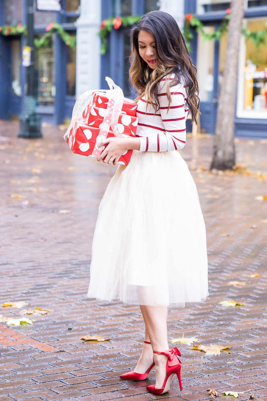 Holiday Outfit Idea with a Tulle Skirt 