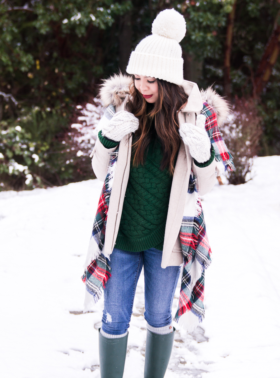 Snow outfits, winter fashion, duffle coat, cable knit sweater, mittens, pom pom beanie, rain boots, plaid blanket scarf, Seattle fashion blogger