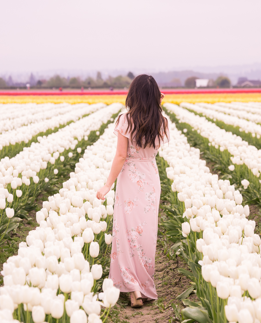Skagit Valley tulip fields, white tulips, floral maxi dress, summer fashion, Seattle fashion blogger