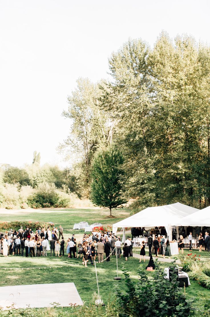 Seattle Outdoor Wedding Venues - Sanders Estate in Kent, Washington
