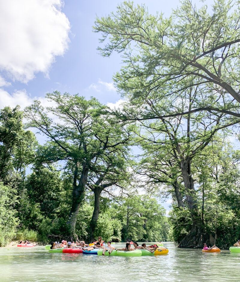 Austin bachelorette party ideas, things to do, river floating on Lady Bird Lake
