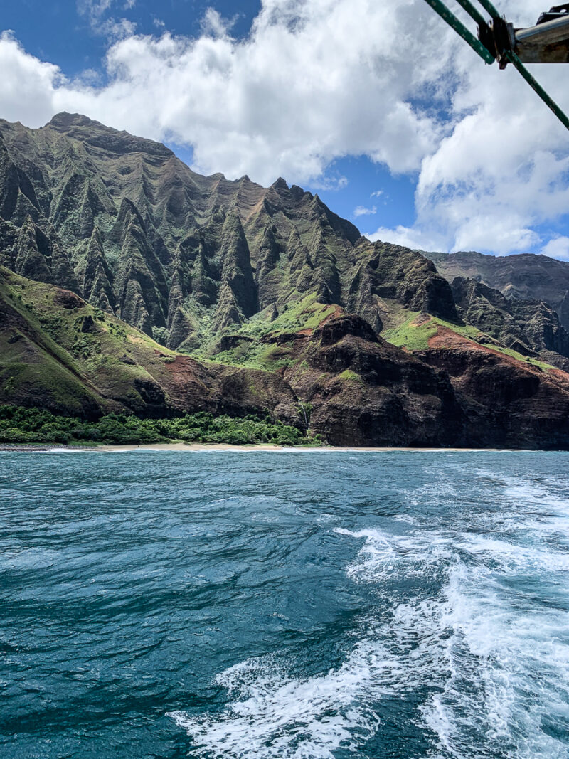 Top Things To Do in Kauai, Hawaii - Na Pali Coast Blue Dolphins Review | Seattle Blogger Just A Tina Bit