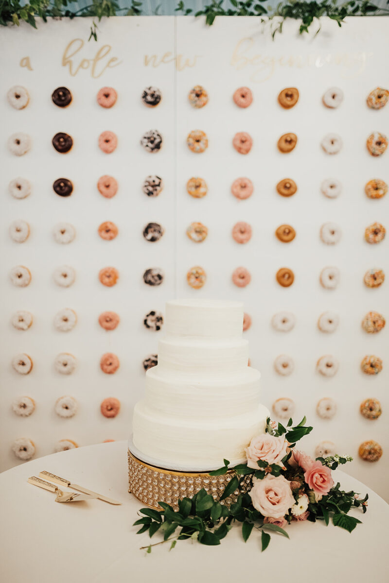DIY donut wall, wedding donut wall, DIY project, Seattle garden wedding, how to make a donut wall, extra large donut wall, donut wall decor, a hole new beginning wedding donut pun, cake cutting donut wall backdrop, Seattle blogger Just A Tina Bit wedding