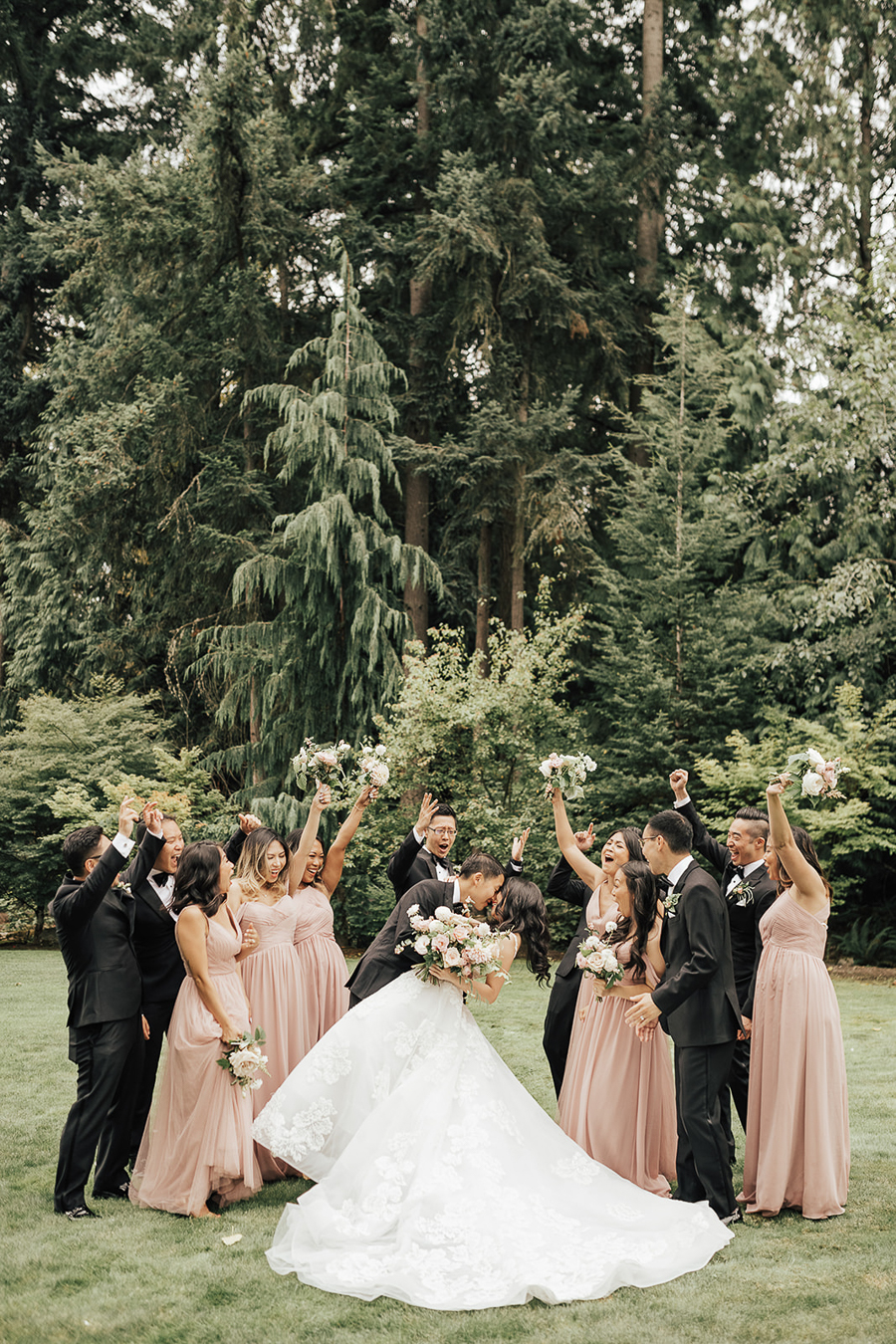 My Approach To Wedding Party Photos | Courtney Carney Photo