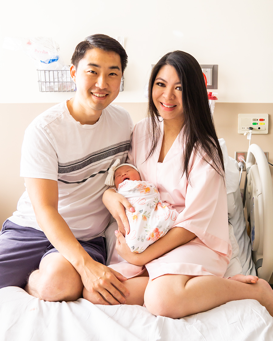 Birth story blog, hospital family photo, newborn baby