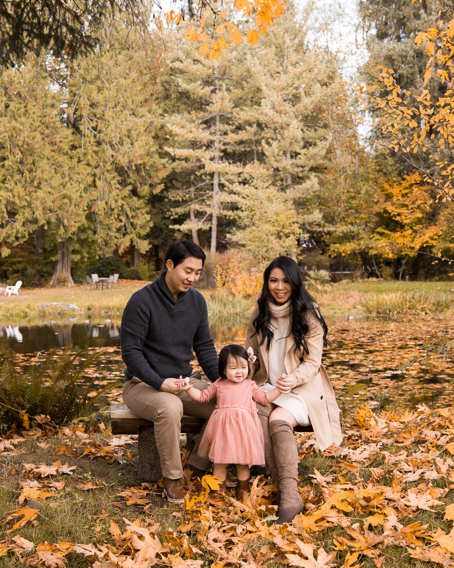 Fall family photos at Rockwood Farm in Snoqualmie, WA. Tree lined driveway with colorful fall foliage. Family fall photo outfits, Seattle blogger, pictures with toddlers, Asian blogger