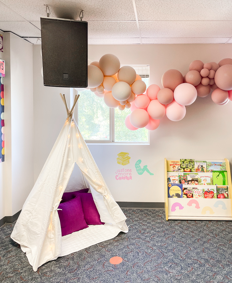 teepee and balloons, classroom reading nook