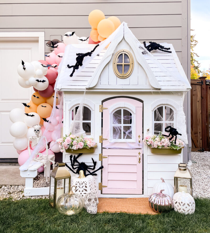 Playhouse Halloween Decor | Just A Tina Bit