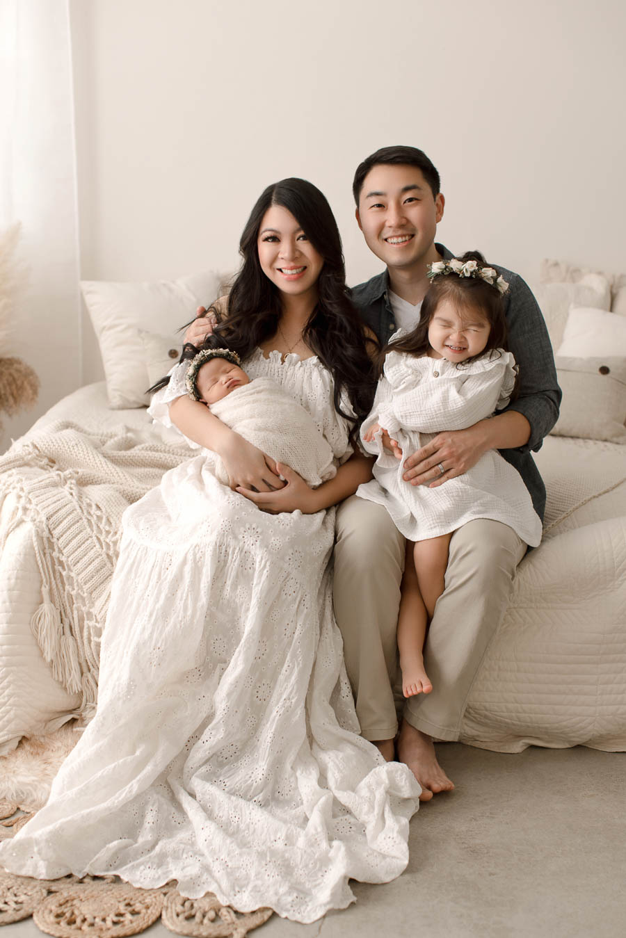 Seattle newborn photos, Seattle blogger, family newborn photos, Asian blogger, toddler with newborn photos