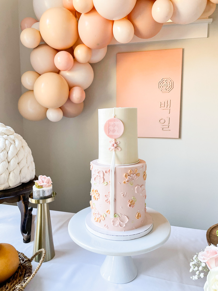 Baek-Il decor, two tiered cake for 100 days baby celebration, cake with morigae for 100 days Korean celebration