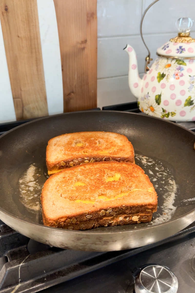 jack o lantern grilled cheese, easy halloween food ideas for kids